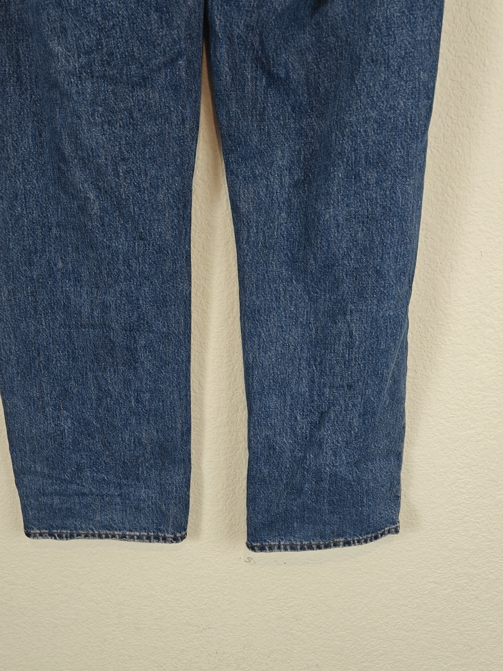 Madewell Low-Slung Straight Jeans in Palmina Wash Model Off-Duty Rigid Denim 24 - Picture 11 of 15